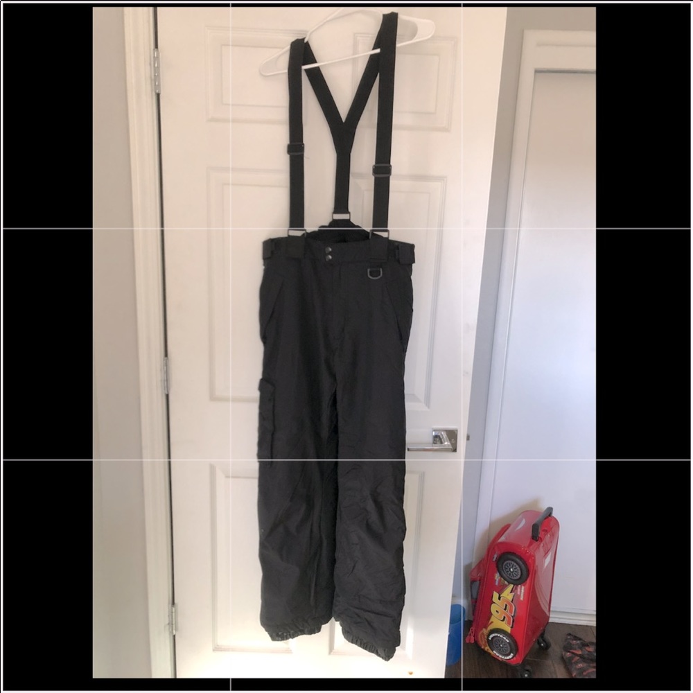 SNOW PANTS
